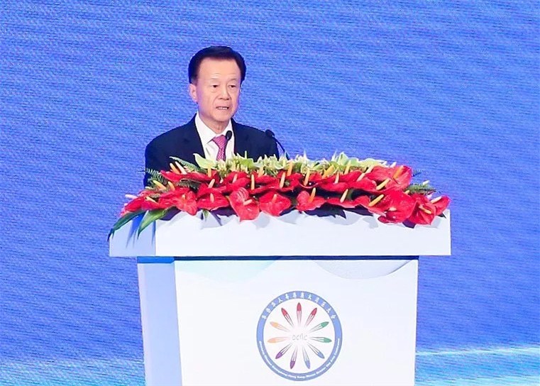 凝聚侨心侨力 | 许荣茂出席首届华侨华人粤港澳大湾区大会并发表演讲