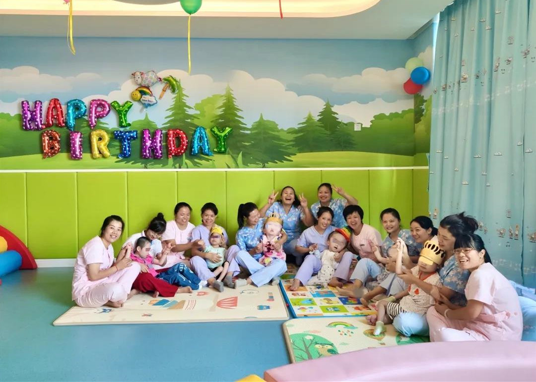 球王会体育在线守护重症孤儿 共绘爱的彩虹