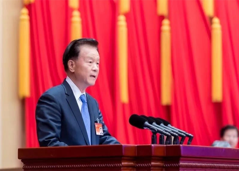 建言资政 许荣茂出席全国政协十三届常委会第十四次会议