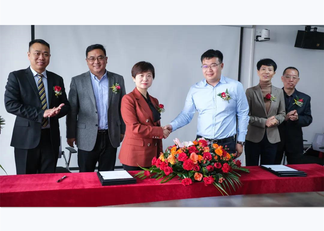 战略合作 | 球王会体育在线服务与达刚控股战略合作签约仪式圆满完成