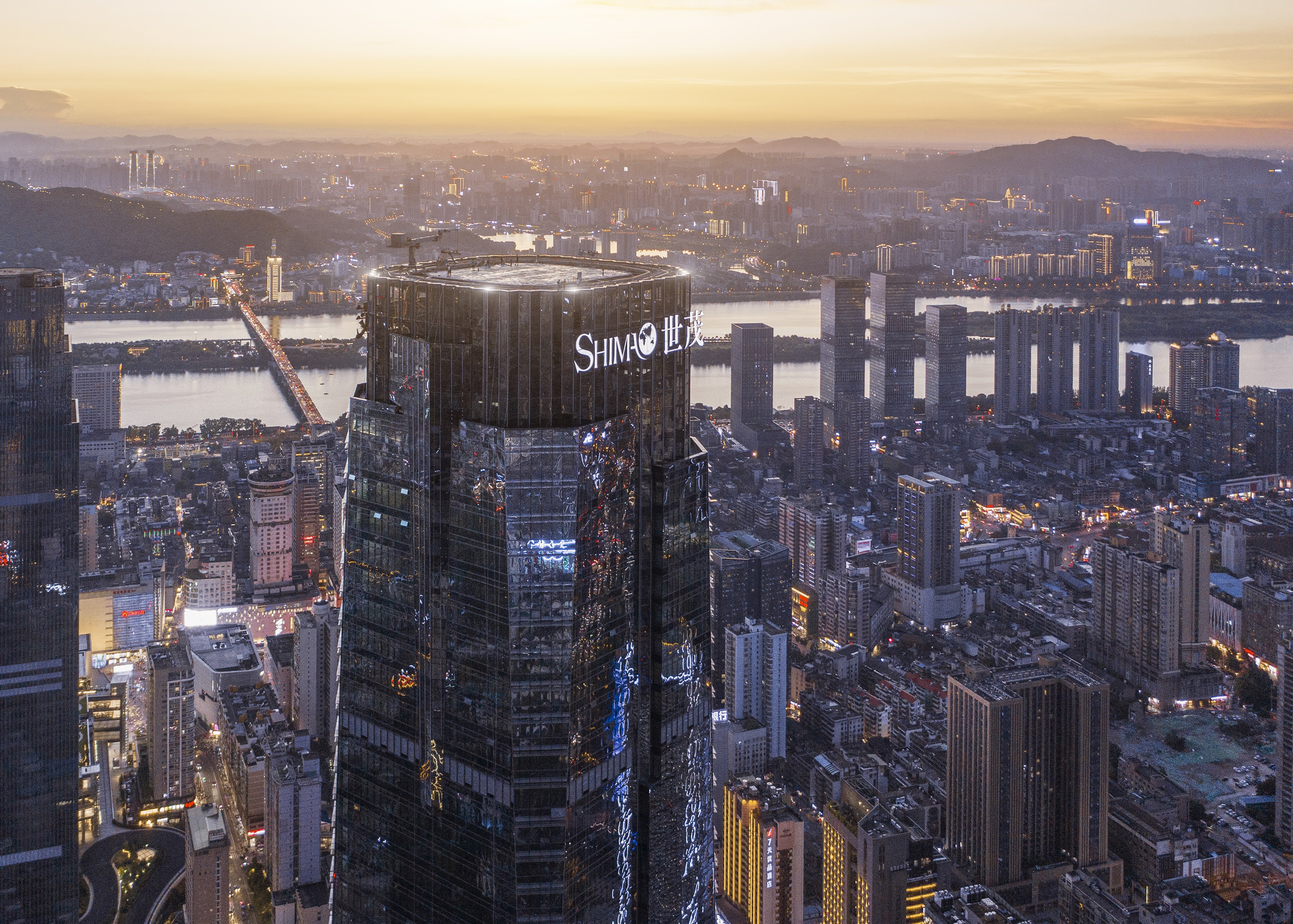 球王会体育在线股份:前5月销售签约额同比增长47%