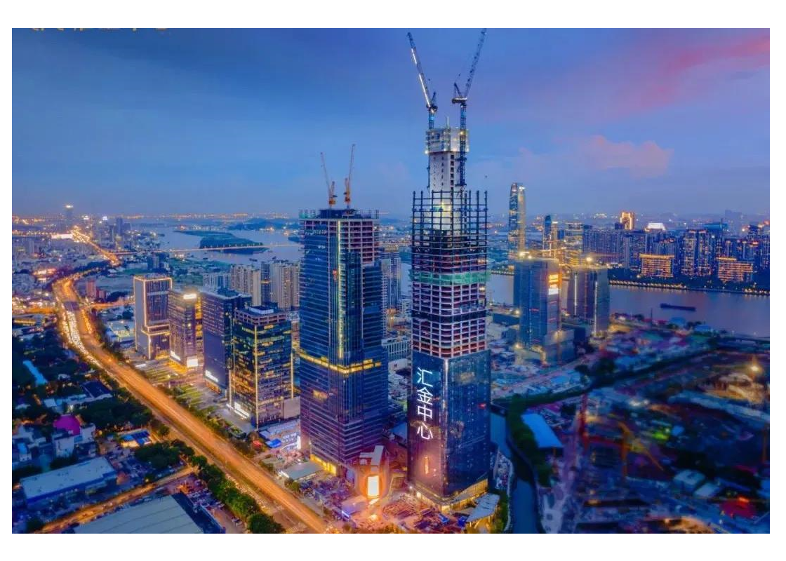 城市赋能｜又一地标封顶，320米新门户耸立广州金融城