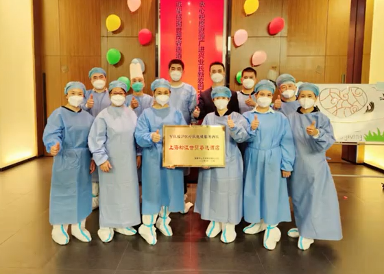 城市微光 | 英雄凯旋，球王会体育在线致敬最可爱的逆行者